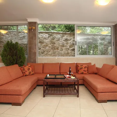 Pegasos Otel Nikiana